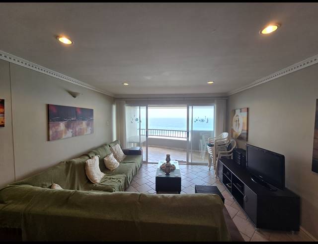 2 BEDROOM APARTMENT FOR SALE IN WESTBROOK